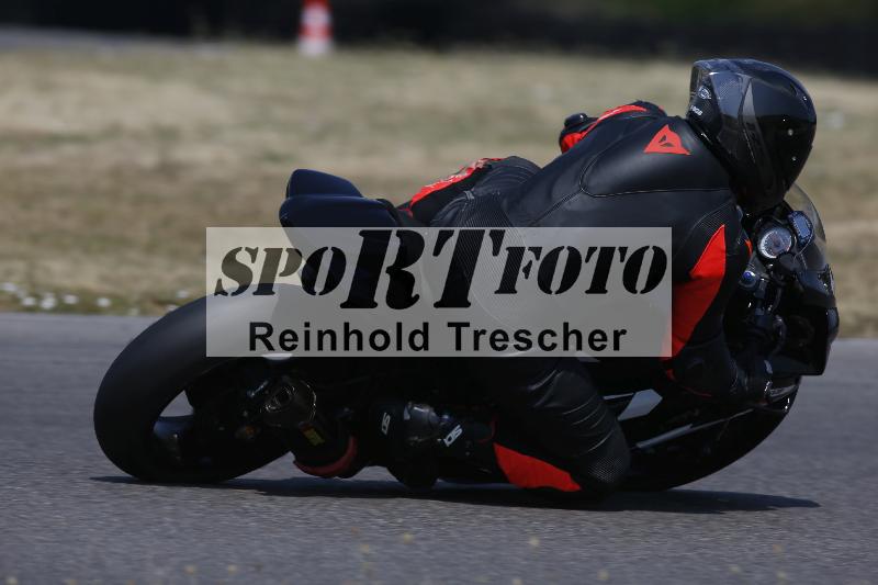 /Archiv-2023/32 08.06.2023 TZ Motorsport ADR/Gruppe rot/backside